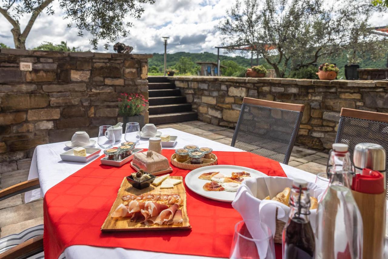 Touristfarm - Apartments "Red Fairytale" Marezige Zewnętrze zdjęcie